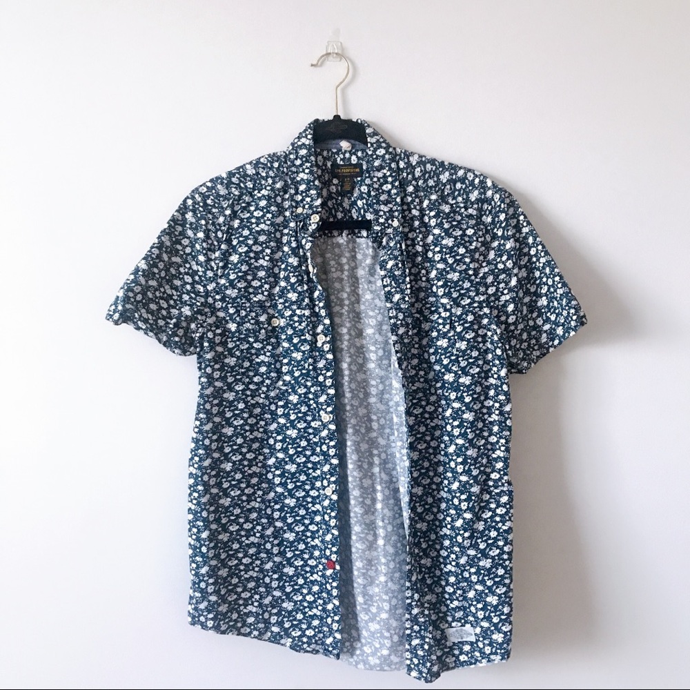 Urban Outfitters CPO blue floral print button down
